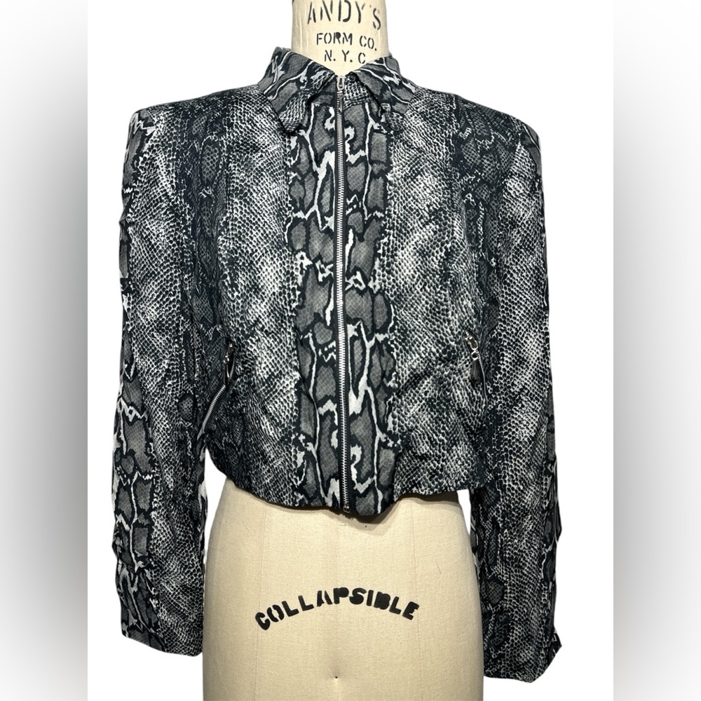 Vintage 80s Sandra Ow-Wing Cropped Zip up Jacket